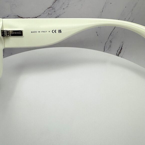 New CHANEL Sunglasses - Picture 9 of 16